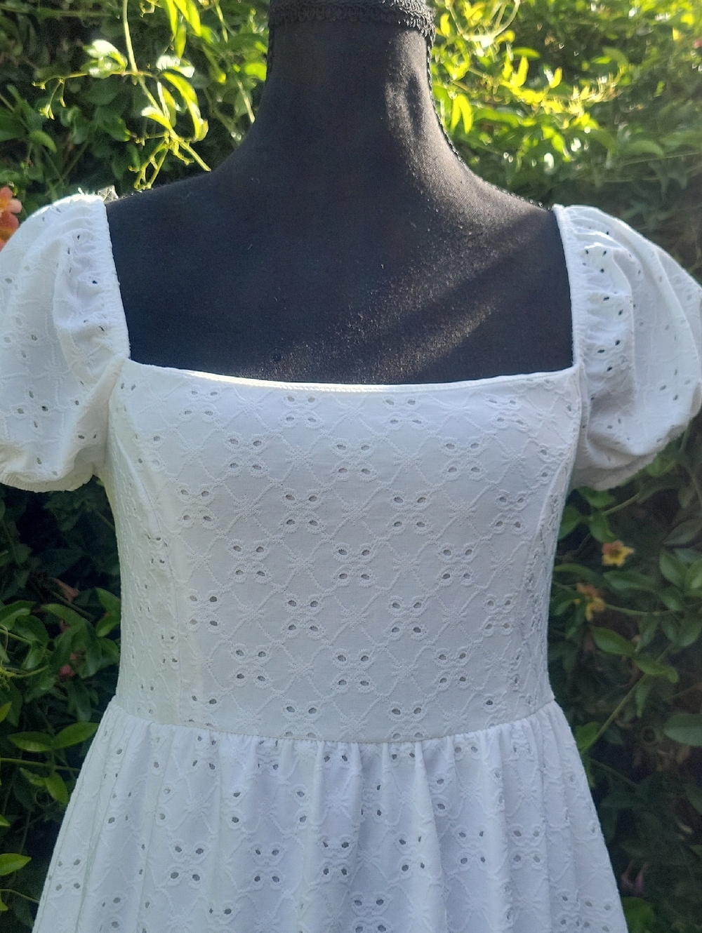 White Eyelet Puff-Sleeve Boho Mini Dress  Graduation Dress M - Picture 3 of 16